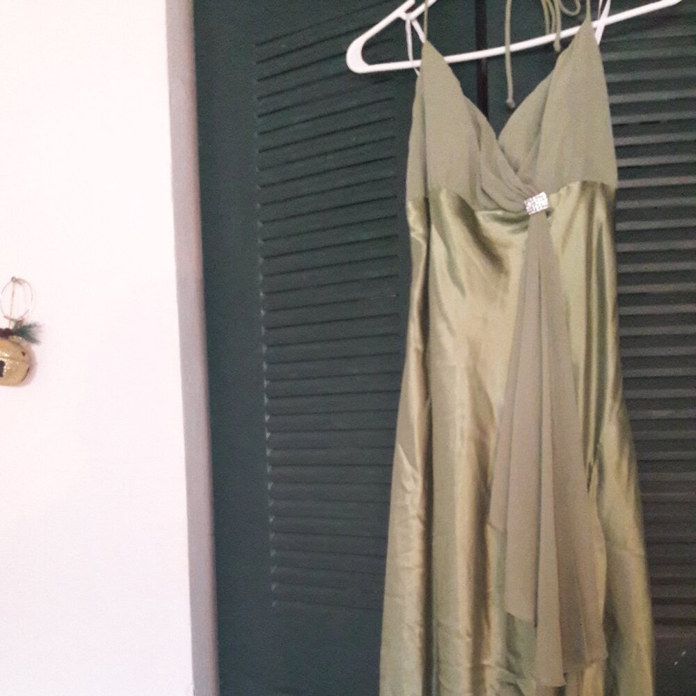 Green dress Camille La Vie, gorgeous